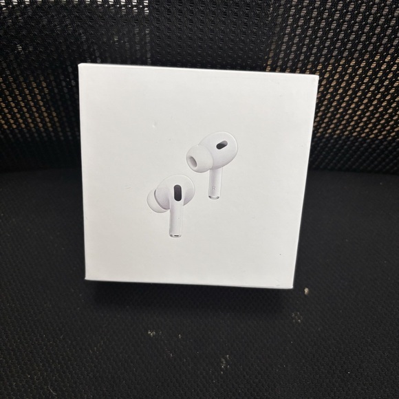Apple Air Pods Pro (2nd Generation) - Picture 1 of 4